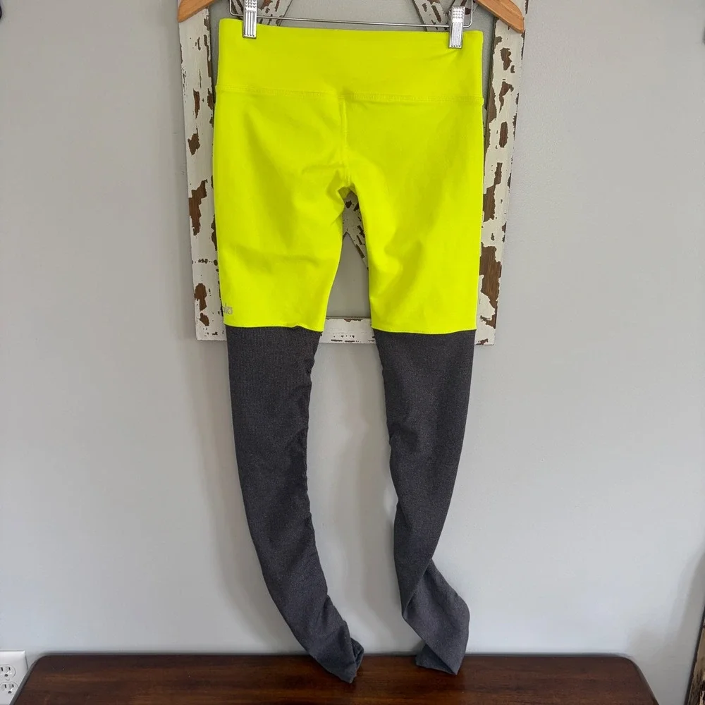 Alo Yoga Goddess Ribbed Leggings neon yellow and gray